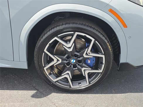 Used 2025 BMW X2 M35i AWD/4WD image 3