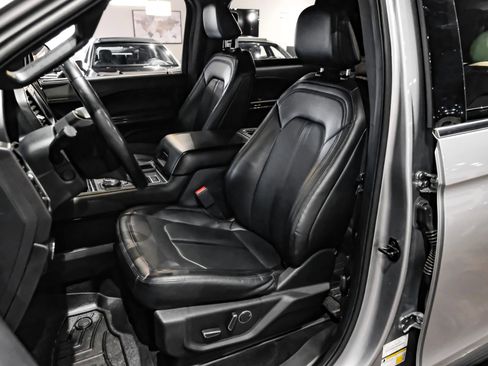 Used 2021 Ford Expedition Limited image 26