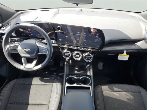 New 2025 Chevrolet Blazer EV LT image 16