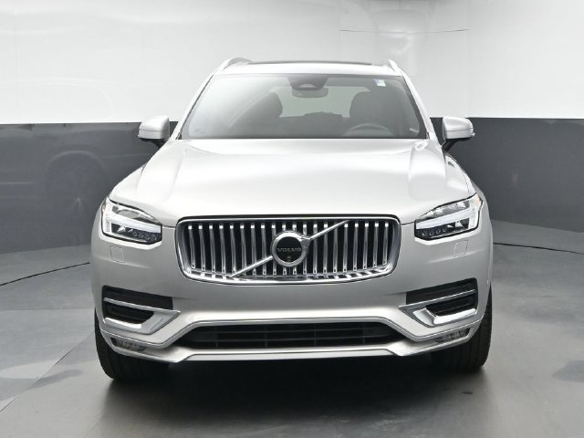 Used 2024 Volvo XC90 B6 Plus w/ Protection Package Premier AWD/4WD image 2