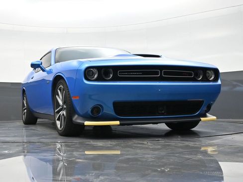 Used 2023 Dodge Challenger R/T w/ Plus Package image 27