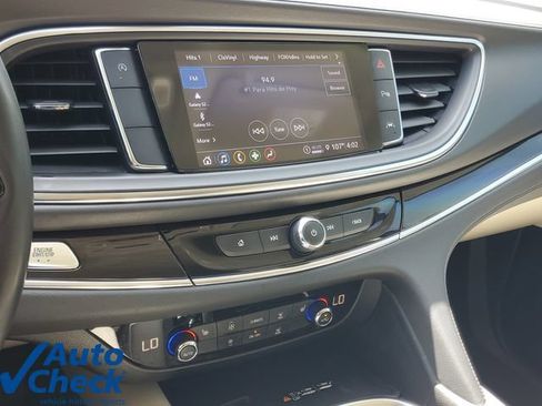 Used 2024 Buick Enclave Essence w/ Technology Package FWD image 27