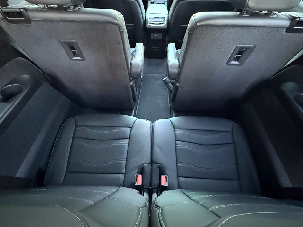 Used 2024 Cadillac XT6 Premium Luxury w/ Platinum Package AWD/4WD image 38
