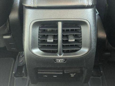 Used 2019 Jeep Cherokee Limited w/ Luxury Group image 21