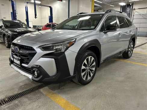 Certified 2023 Subaru Outback Limited image 4