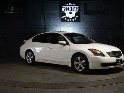Used 2008 Nissan Altima 3.5 SE w/ Premium Pkg FWD image 8