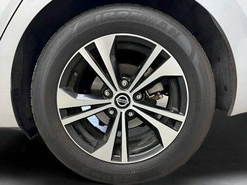 Used 2022 Nissan Sentra SV FWD image 25