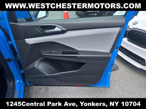 Used 2023 Volkswagen Taos SEL AWD/4WD image 13
