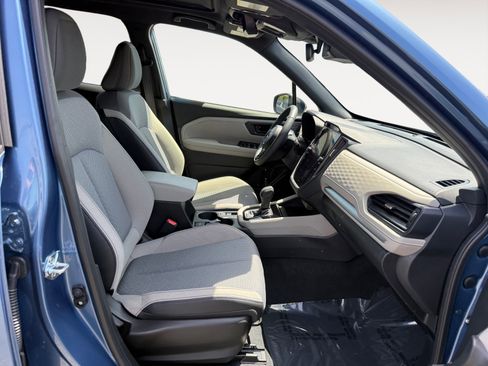 Used 2025 Subaru Forester Premium AWD/4WD image 19