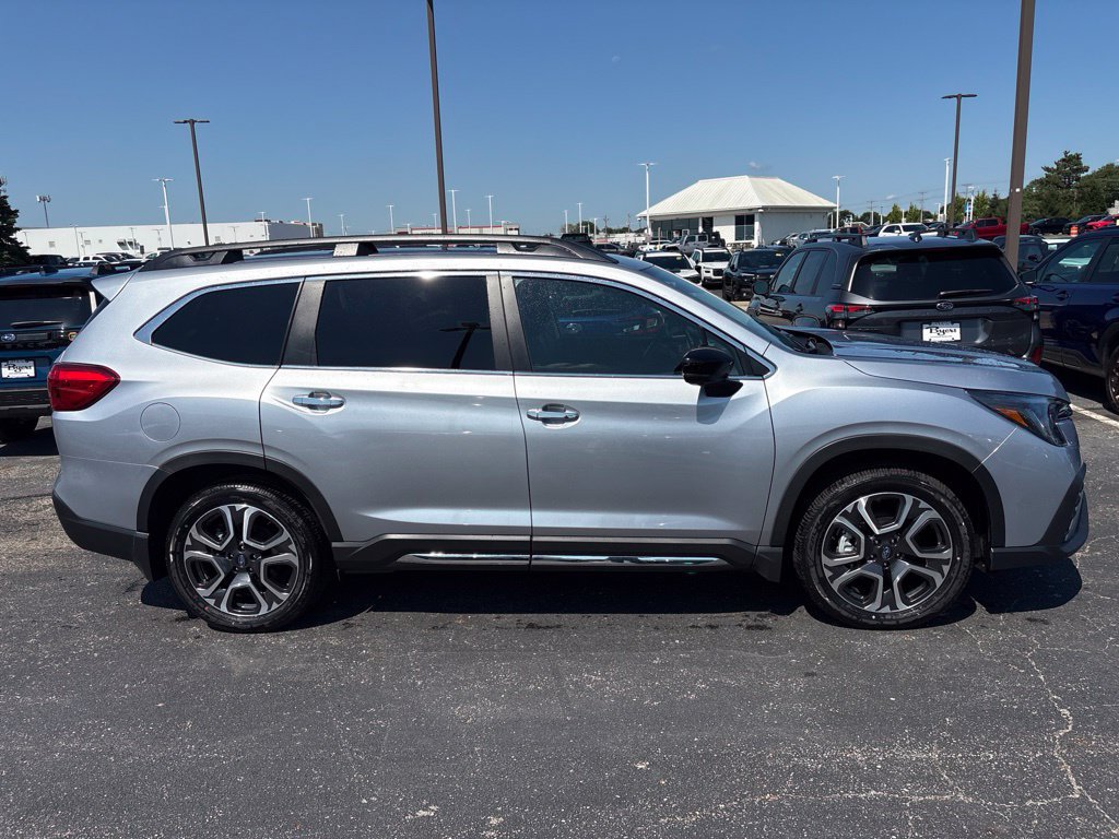 Certified 2026 Subaru Ascent Touring AWD/4WD image 2