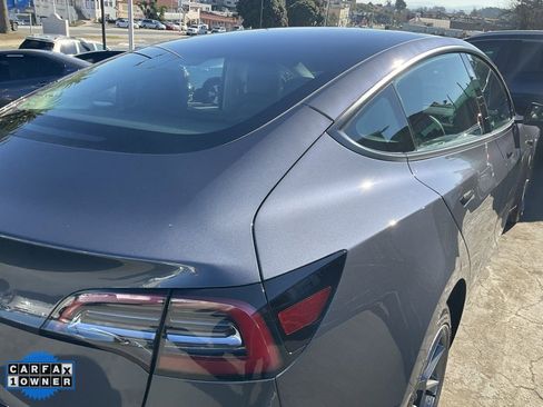 Used 2023 Tesla Model 3 Standard Range image 87