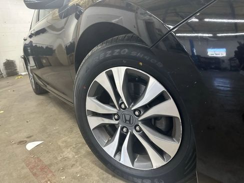 Used 2013 Honda Accord LX image 12