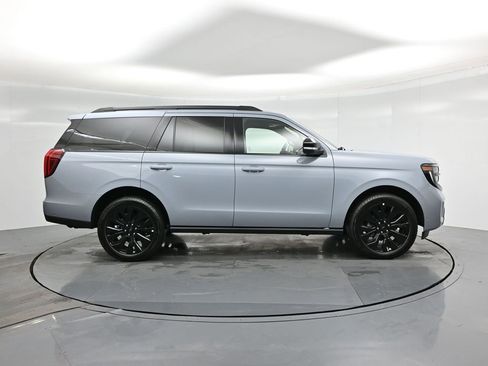 New 2025 Ford Expedition Platinum w/ Stealth Appearance Package AWD/4WD image 30