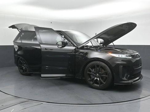 Used 2024 Land Rover Range Rover Sport AWD/4WD image 57