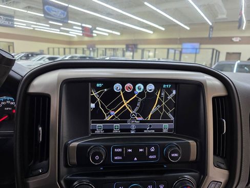 Used 2017 GMC Sierra 1500 Denali AWD/4WD image 30