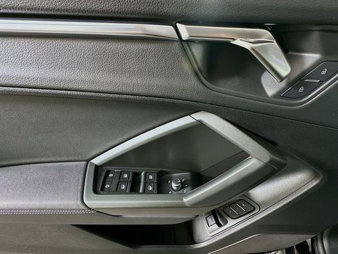 Used 2024 Audi Q3 2.0T Premium Plus image 22