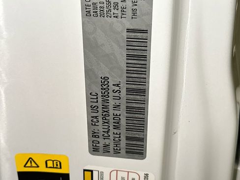 Used 2021 Jeep Wrangler Unlimited Sahara image 37