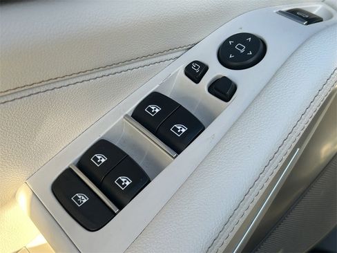 Used 2021 BMW X5 sDrive40i w/ M Sport Package image 24