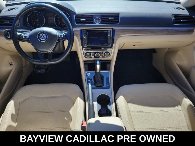 Used 2017 Volkswagen Passat 1.8T SE FWD image 13