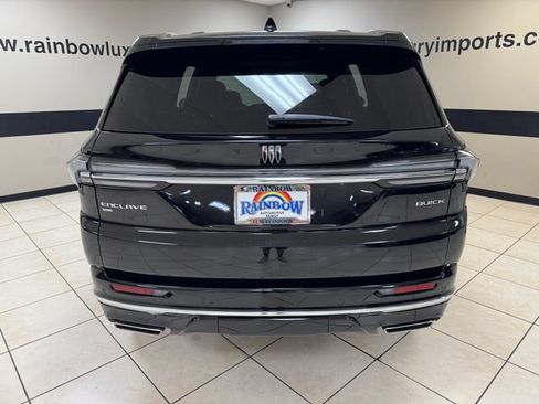 Used 2025 Buick Enclave Avenir w/ Trailering Package, 5000 lbs. AWD/4WD image 5