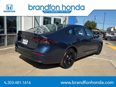 Certified 2025 Honda Accord SE image 6