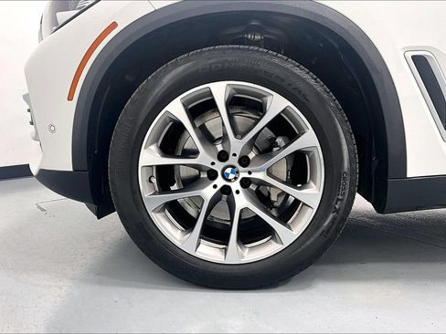 Used 2022 BMW X5 xDrive40i w/ Premium Package AWD/4WD image 8