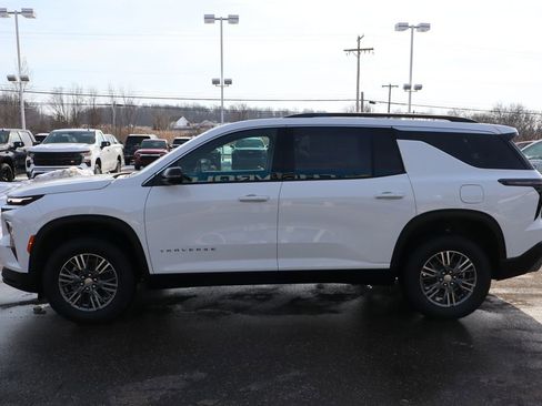 New 2026 Chevrolet Traverse LT w/ Driver Confidence Package AWD/4WD image 29