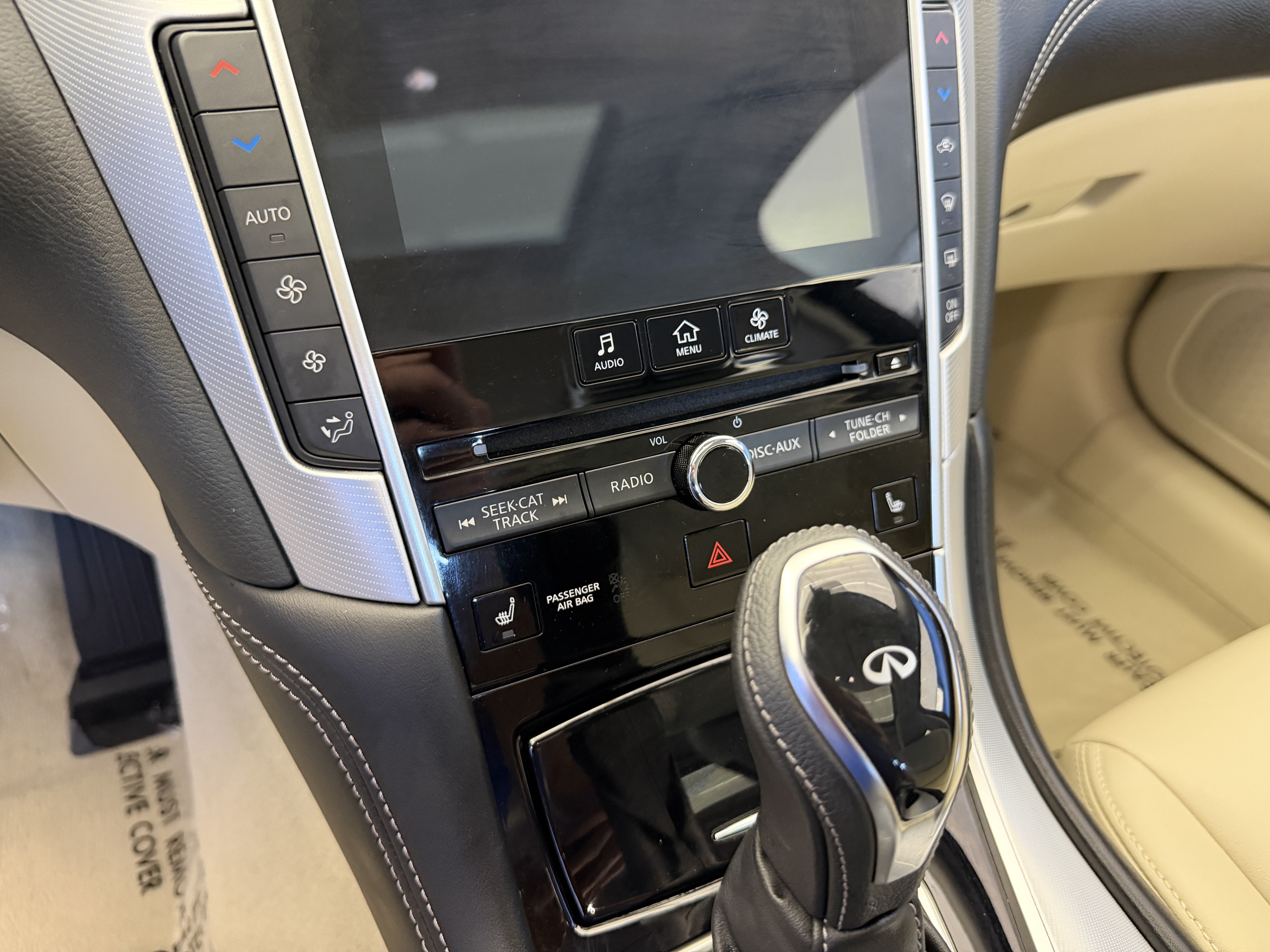 Used 2019 INFINITI Q50 Luxe w/ Essential Package (3.0T Luxe) AWD/4WD image 21