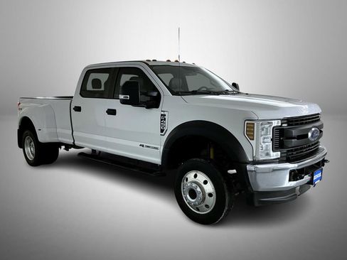 Used 2018 Ford F450 XL w/ Power Equipment Group image 3