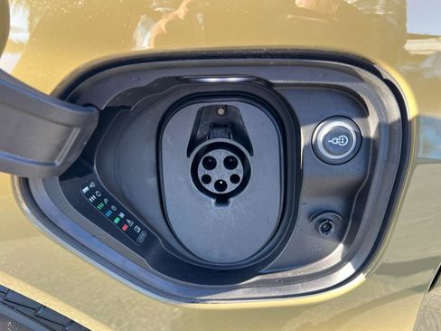 Used 2023 Audi RS e-tron GT w/ Carbon Performance Package image 64