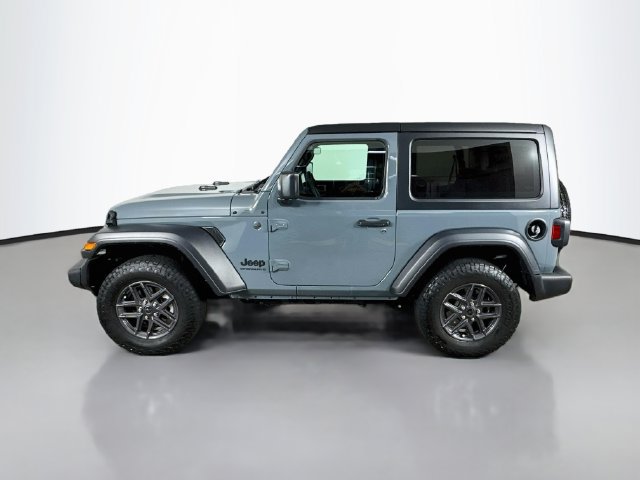 Used 2025 Jeep Wrangler Sport AWD/4WD image 11