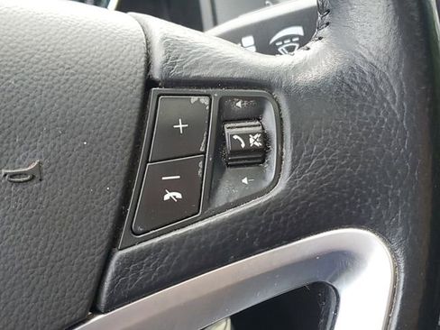 Used 2013 Chevrolet Captiva Sport LT w/ Convenience Package FWD image 13