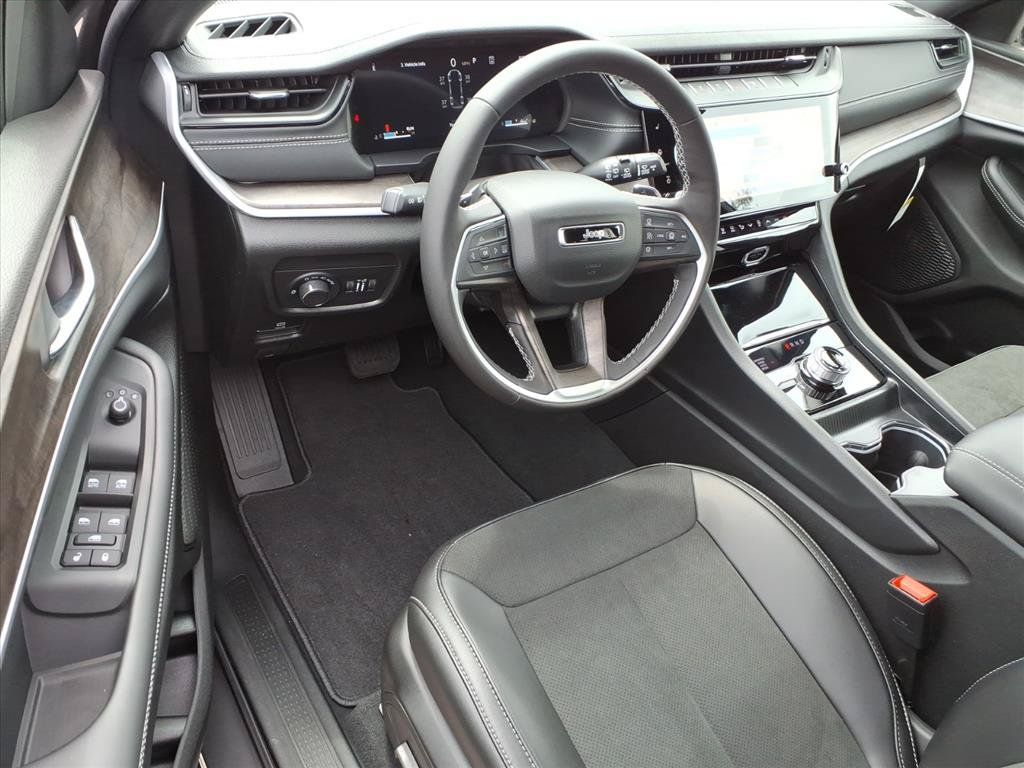 New 2026 Jeep Grand Cherokee L 4WD image 20