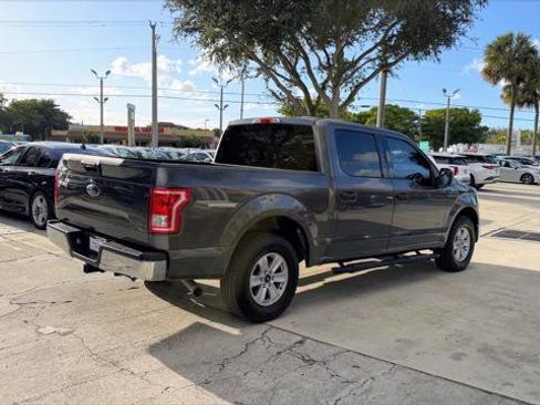 Used 2017 Ford F150 XLT image 8