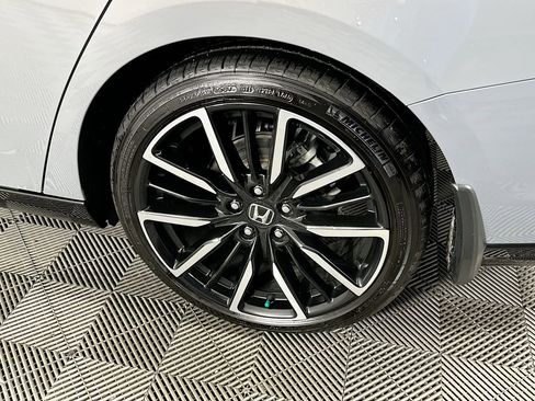 Used 2024 Honda Accord Touring image 38