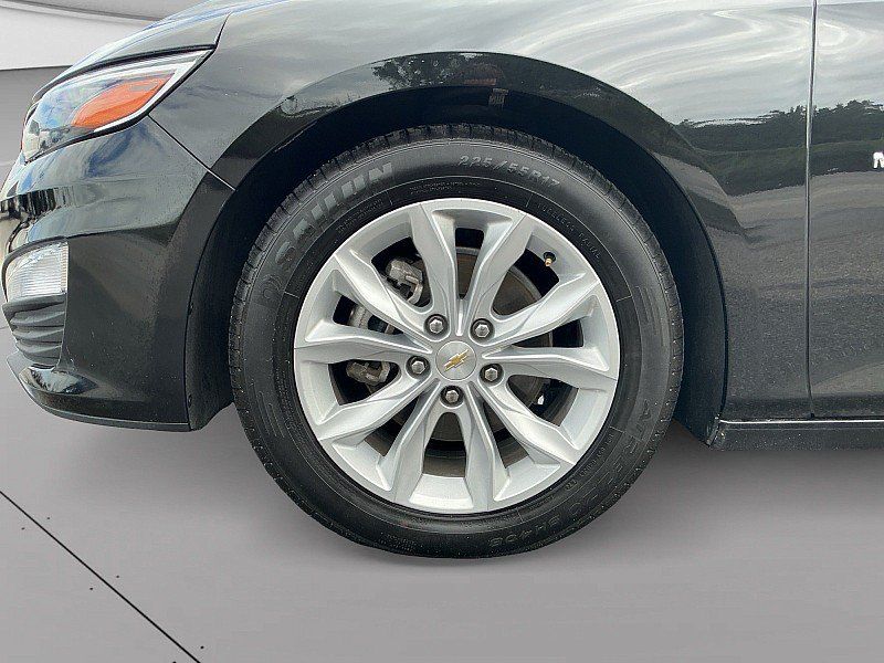 Used 2025 Chevrolet Malibu LT FWD image 9