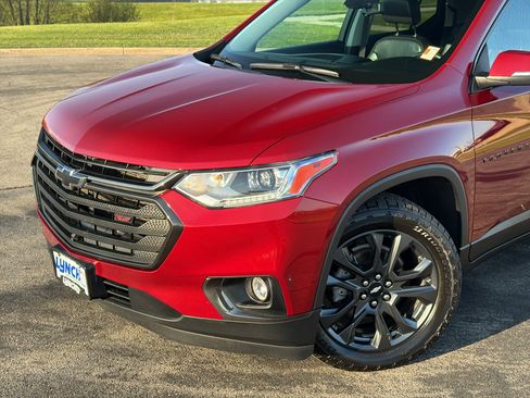 Used 2021 Chevrolet Traverse RS AWD/4WD image 8