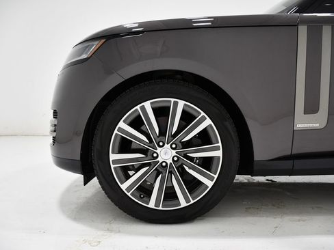 Used 2023 Land Rover Range Rover Autobiography AWD/4WD image 7
