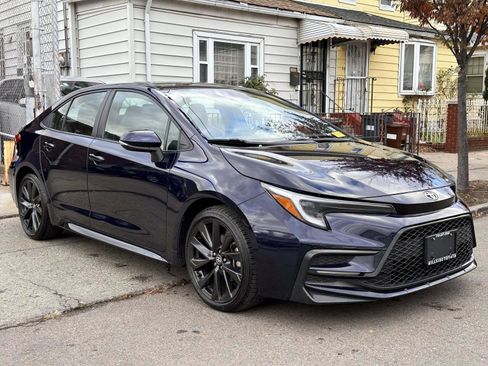 Certified 2023 Toyota Corolla XSE image 6