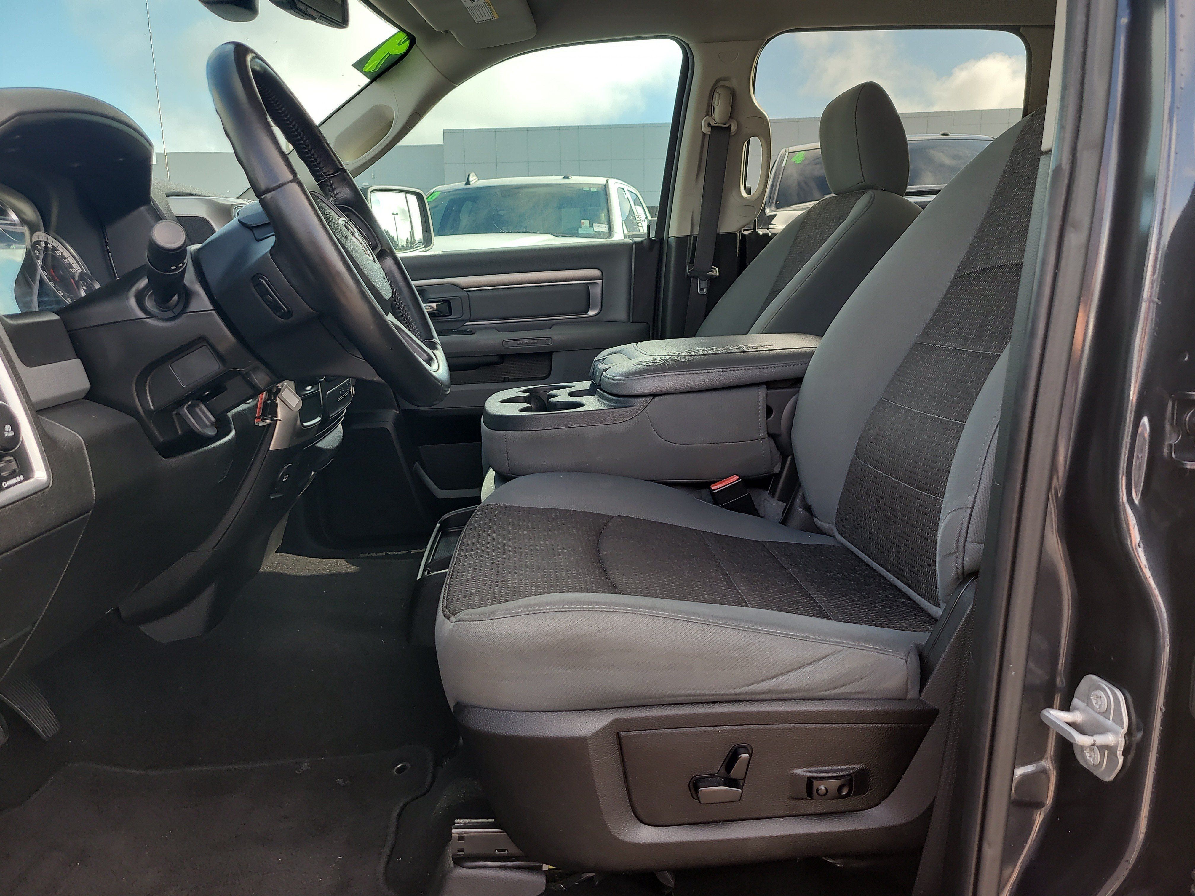 Used 2019 RAM 1500 Lone Star RWD image 17