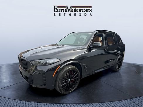 Used 2024 BMW X5 xDrive40i w/ M Sport Package AWD/4WD image 1