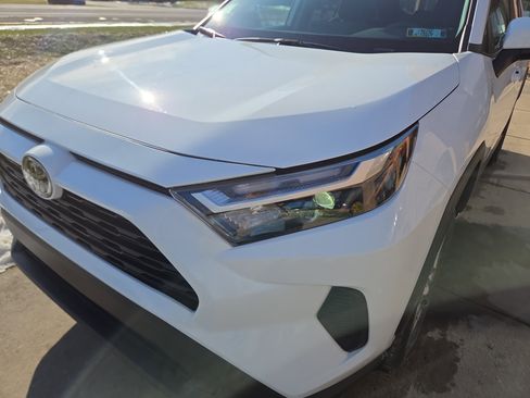 Used 2025 Toyota RAV4 XLE image 10