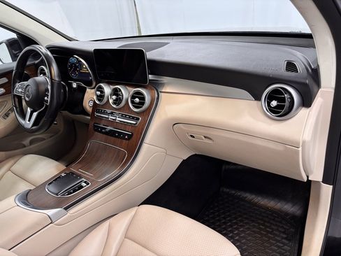 Certified 2022 Mercedes-Benz GLC 300 4MATIC image 16