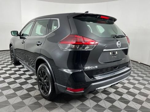 Used 2020 Nissan Rogue S FWD image 8
