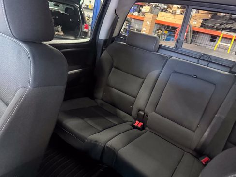 Used 2018 Chevrolet Silverado 1500 LT w/ All Star Edition AWD/4WD image 38