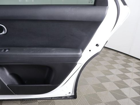 Used 2024 Hyundai Ioniq 5 SEL AWD/4WD image 23