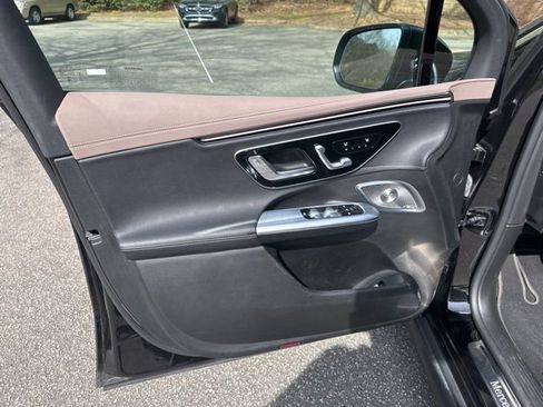 Used 2023 Mercedes-Benz EQE 350+ SUV image 13