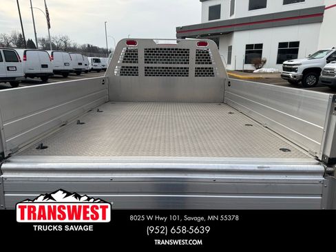Used 2022 RAM 3500 Tradesman w/ Chrome Appearance Group AWD/4WD image 13