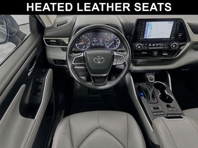 Used 2022 Toyota Highlander XLE