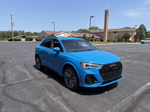 Used 2022 Audi Q3 2.0T Premium Plus AWD/4WD image 3